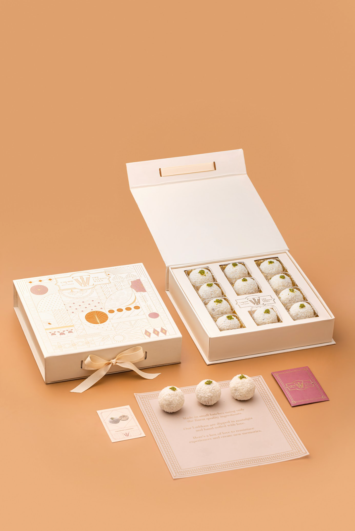 
                  
                    Chandni Mudra Box
                  
                